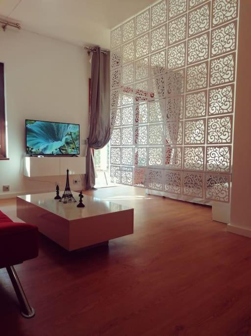 Studio Paris Apartment Estepona Ngoại thất bức ảnh