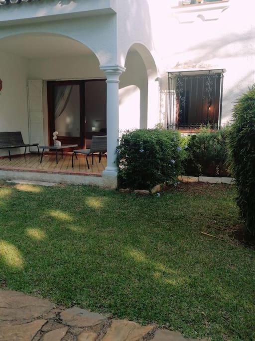 Studio Paris Apartment Estepona Ngoại thất bức ảnh