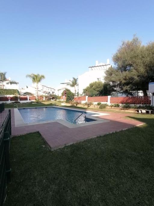Studio Paris Apartment Estepona Ngoại thất bức ảnh